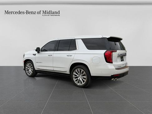 Used 2023 GMC Yukon Denali w/ Advanced Technology Package image 5