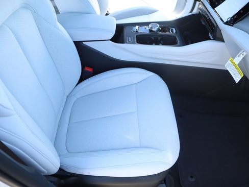 New 2026 Jeep Cherokee Laredo AWD/4WD image 13