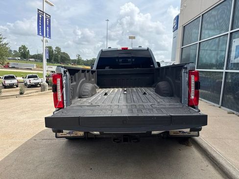 Used 2024 Ford F350 Lariat w/ Lariat Ultimate Package AWD/4WD image 7