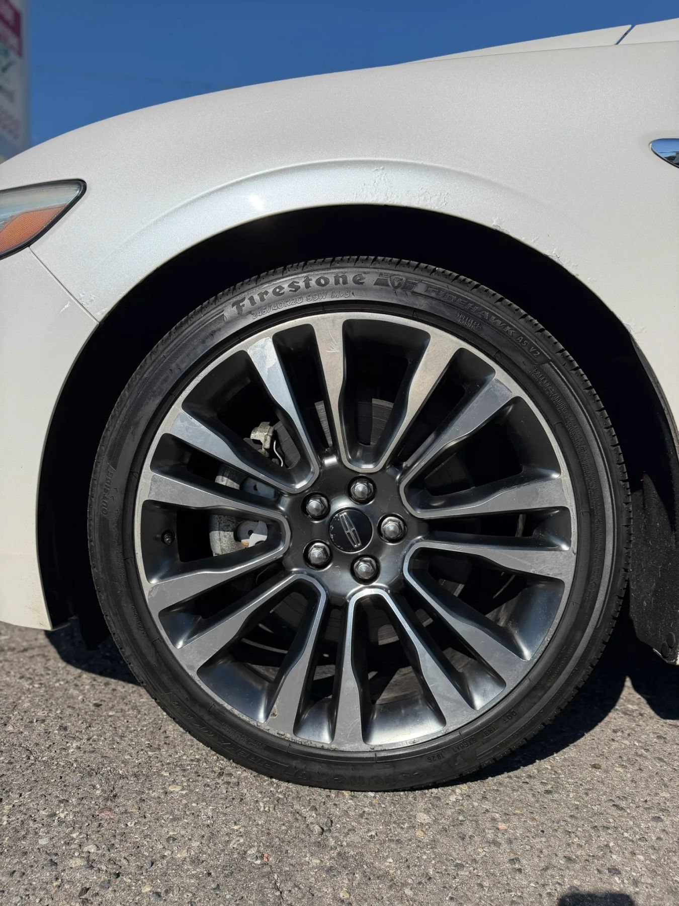 Used 2017 Lincoln Continental Select w/ Climate Package AWD/4WD image 11