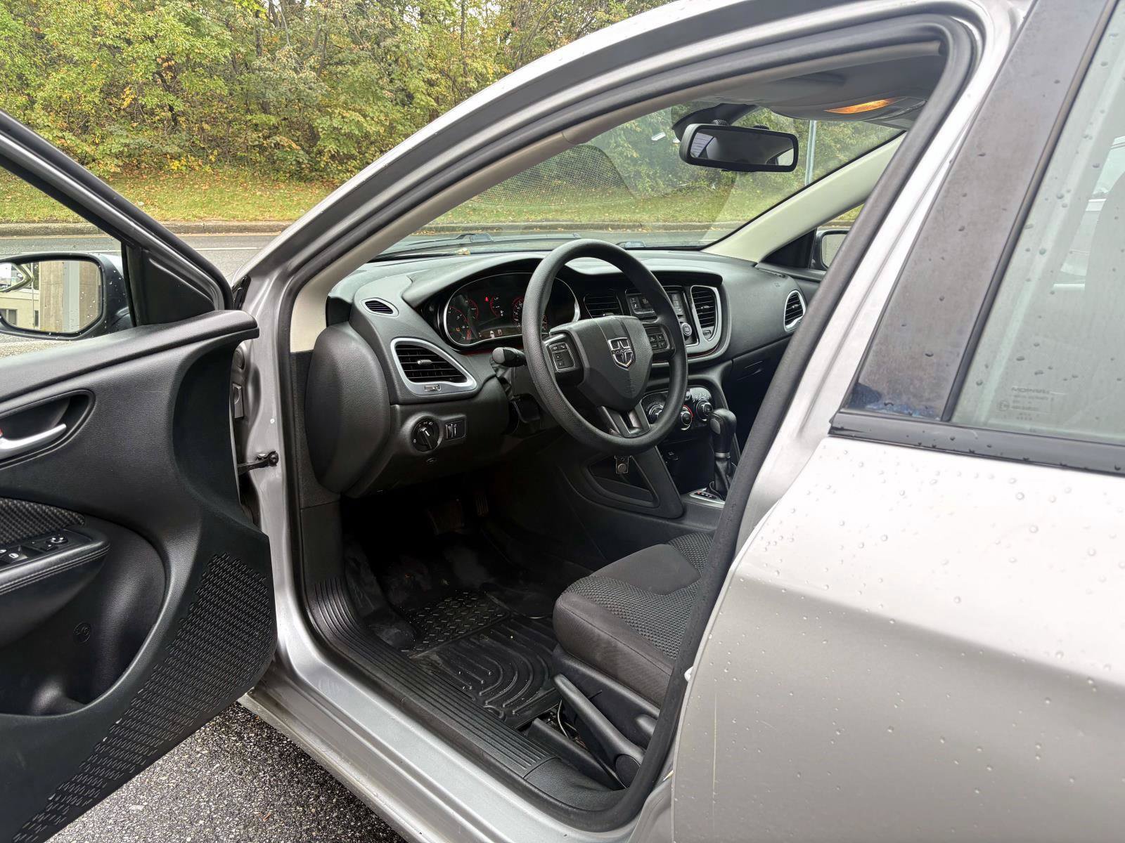 Used 2015 Dodge Dart SE w/ Convenience Group FWD image 12