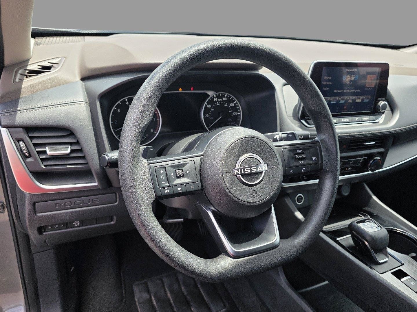 Used 2023 Nissan Rogue S FWD image 10
