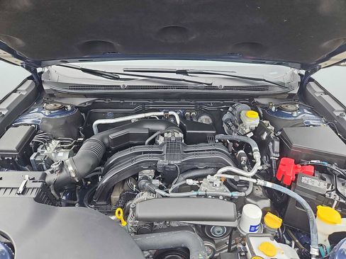Used 2025 Subaru Outback Premium AWD/4WD image 32