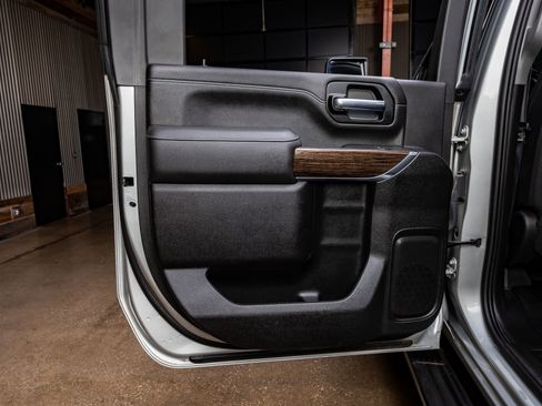 Used 2021 GMC Sierra 2500 SLE w/ SLE Value Package; image 38