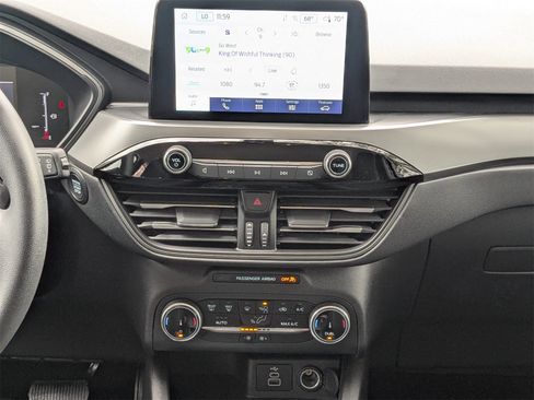 Used 2025 Ford Escape Active image 18