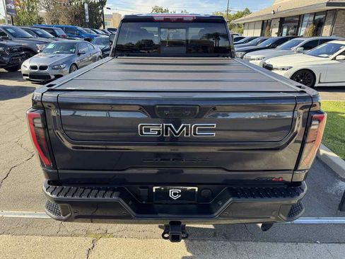 Used 2024 GMC Sierra 2500 AT4 w/ AT4 Premium Plus Package image 5