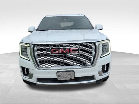 Used 2023 GMC Yukon Denali AWD/4WD image 11