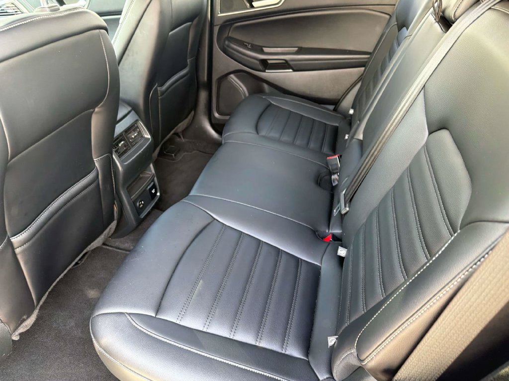 Used 2022 Ford Edge SEL w/ Convenience Package AWD/4WD image 28