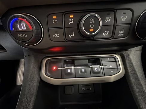 Certified 2020 GMC Acadia Denali w/ Trailering Package AWD/4WD image 16
