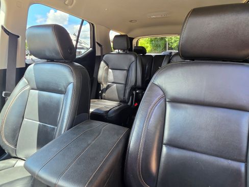 Used 2020 Chevrolet Traverse LT w/ LPO, Floor Liner Package AWD/4WD image 21