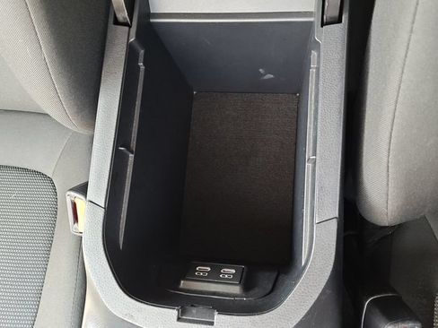 Certified 2025 Toyota RAV4 LE AWD/4WD image 26