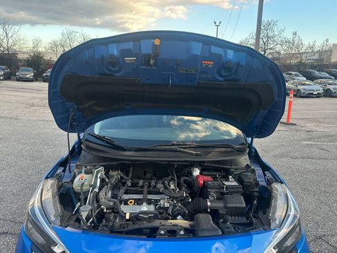 Used 2024 Nissan Versa SR image 30