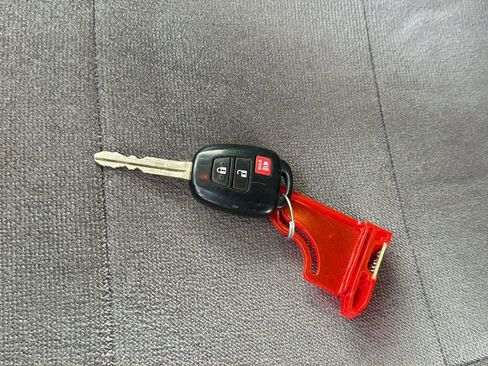 Used 2021 Toyota Tacoma SR image 20