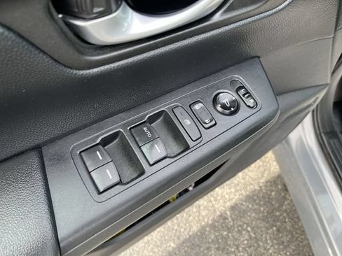 Used 2024 Honda CR-V LX image 23