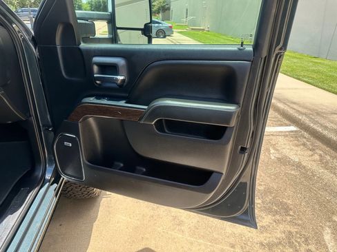 Used 2018 GMC Sierra 3500 Denali w/ Duramax Plus Package image 24