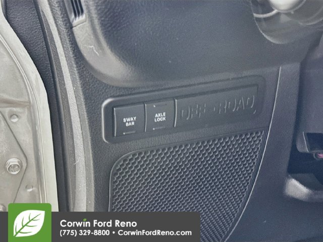 Used 2012 Jeep Wrangler Unlimited Rubicon AWD/4WD image 13
