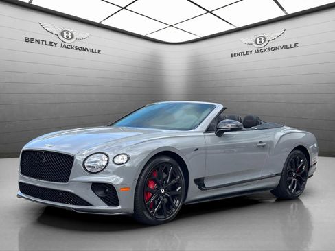 Used 2024 Bentley Continental GT image 7