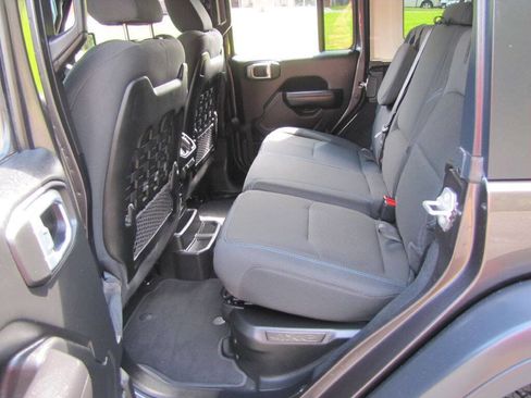 Used 2021 Jeep Wrangler Unlimited Rubicon 4xe w/ Dual Top Group image 20