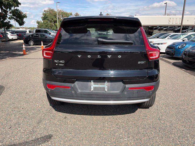 Used 2023 Volvo XC40 B5 Ultimate w/ Protection Package Premier AWD/4WD image 5
