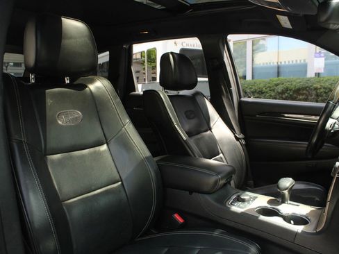 Used 2015 Jeep Grand Cherokee Overland AWD/4WD image 27