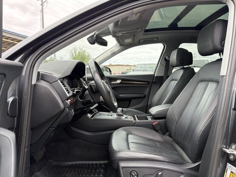 Used 2019 Audi Q5 2.0T Premium Plus w/ Premium Plus Package AWD/4WD image 10