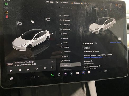 Used 2023 Tesla Model 3 Standard Range image 13