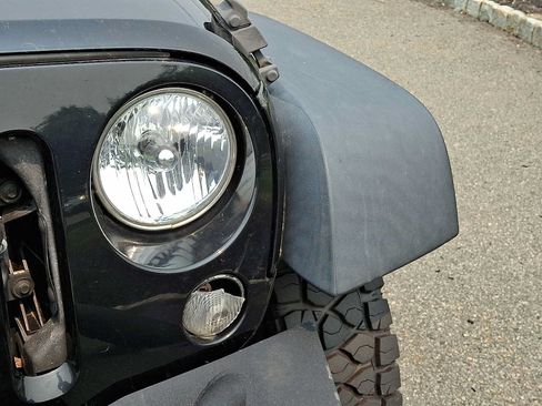 Used 2015 Jeep Wrangler Sport AWD/4WD image 11