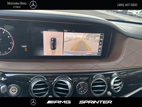Used 2019 Mercedes-Benz Maybach S 560 4MATIC image 32