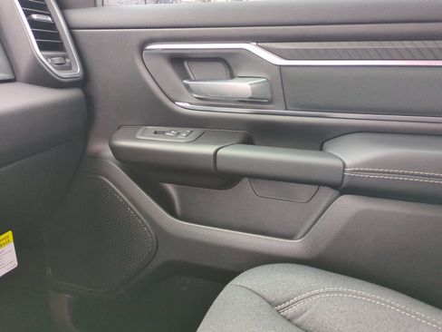 New 2026 RAM 1500 Big Horn AWD/4WD image 16