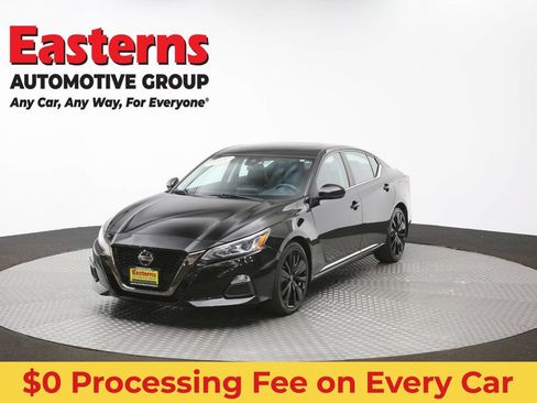 Used 2022 Nissan Altima 2.0 SR FWD image 55