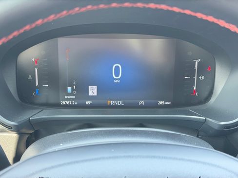 Used 2025 Ford Escape ST-Line w/ Tech Pack #1 AWD/4WD image 31