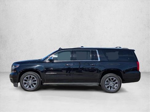 Used 2020 Chevrolet Suburban Premier w/ Premier Plus Edition image 7