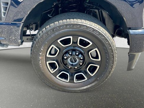 Used 2025 Ford F250 Platinum AWD/4WD image 11