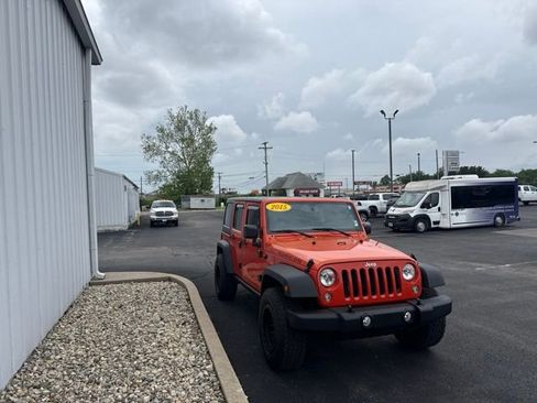 Used 2015 Jeep Wrangler Unlimited Rubicon w/ Dual Top Group AWD/4WD image 1