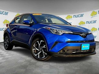 Used 2019 Toyota C-HR XLE image 1