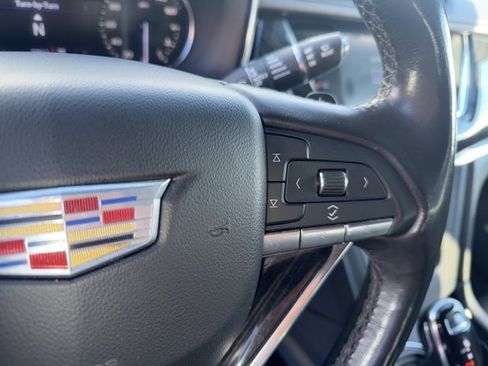 Used 2020 Cadillac XT6 Premium Luxury image 17