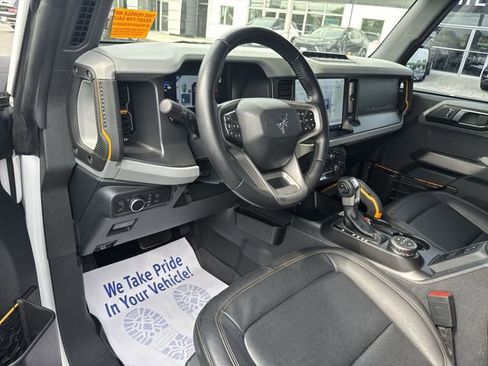 Used 2022 Ford Bronco Badlands w/ Sasquatch Package AWD/4WD image 10