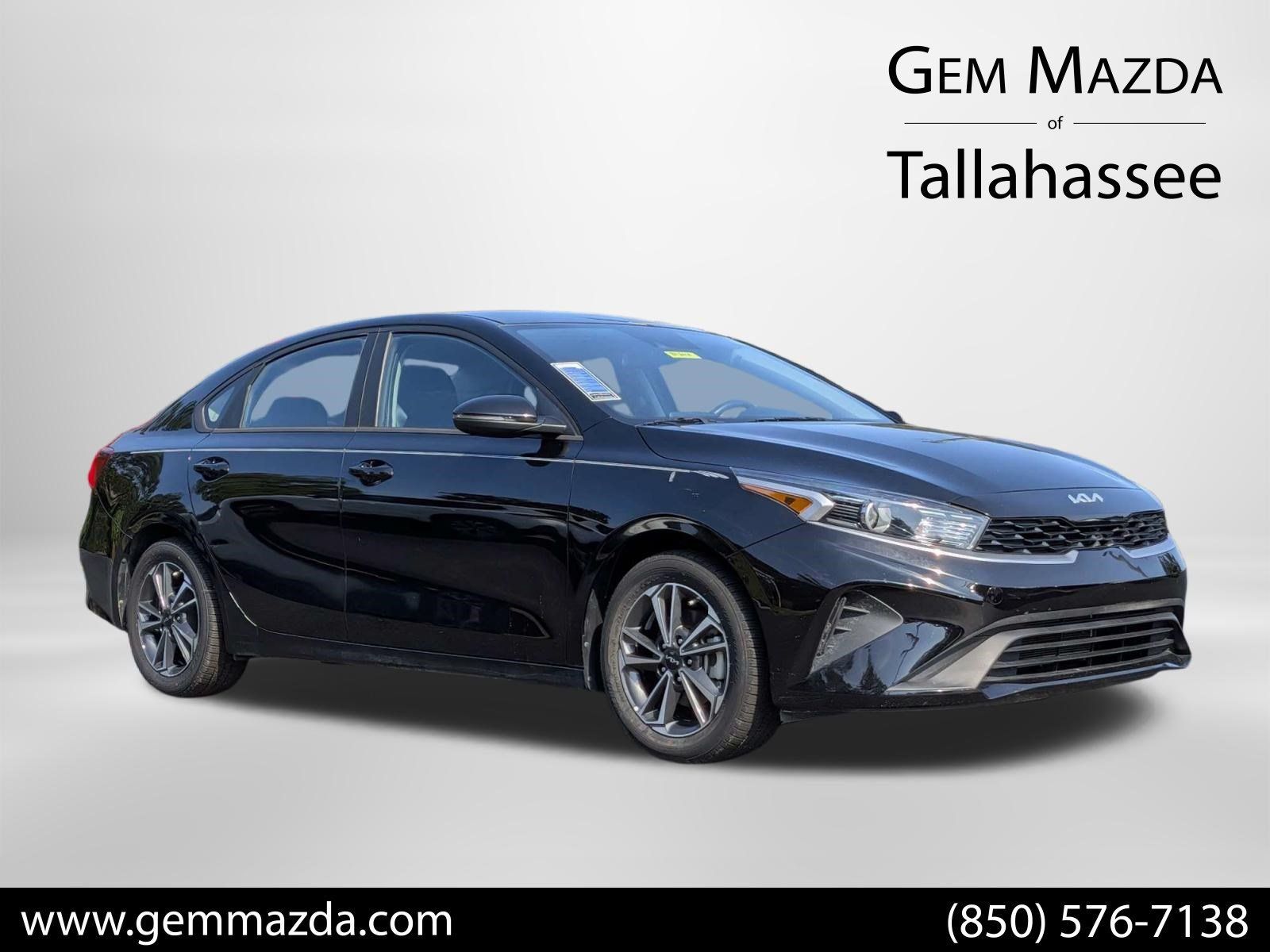 Used 2023 Kia Forte LXS w/ LXS Technology Package FWD image 1