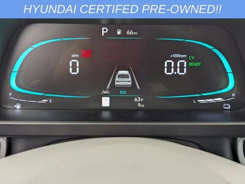 Used 2025 Hyundai Elantra Hybrid FWD image 9