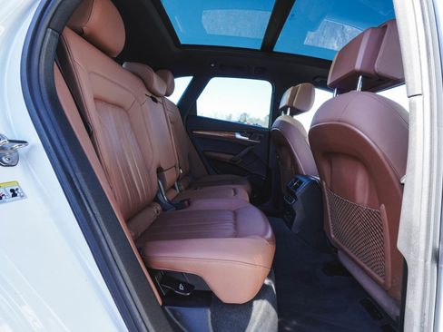 Used 2021 Audi Q5 2.0T Premium w/ Convenience Package image 36