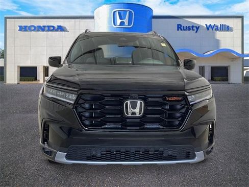 New 2025 Honda Pilot TrailSport image 8