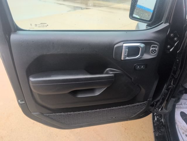 Used 2024 Jeep Wrangler Unlimited Sport AWD/4WD image 11