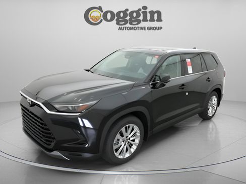 New 2025 Toyota Grand Highlander AWD image 2