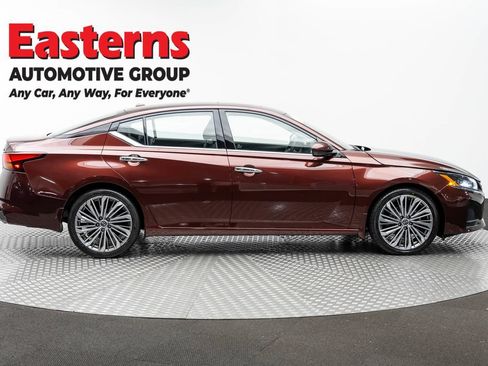 Used 2023 Nissan Altima 2.5 SL FWD image 4