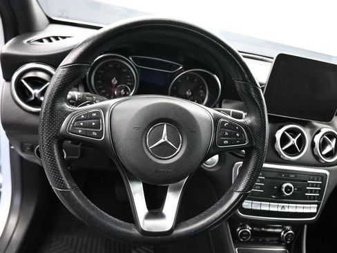 Used 2019 Mercedes-Benz GLA 250 4MATIC image 15