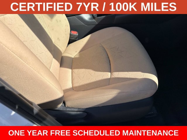 Used 2025 Toyota RAV4 XLE AWD/4WD image 10