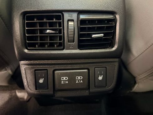 Used 2019 Subaru Legacy 2.5i Limited AWD/4WD image 31