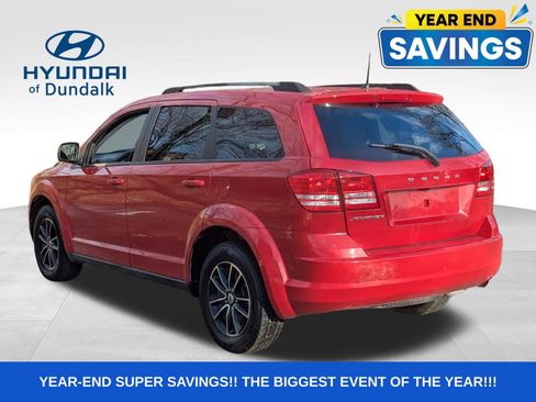 Used 2018 Dodge Journey SE w/ Blacktop Package image 3