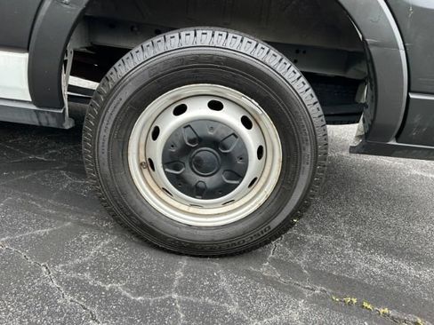 Used 2021 Ford Transit 250 Medium Roof RWD image 37