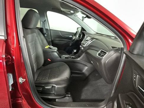 Used 2024 Chevrolet Equinox LT AWD/4WD image 29